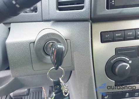 2005 Jeep Grand Cherokee Laredo из США, поврежденный, VIN 1J8HR48N55C704631